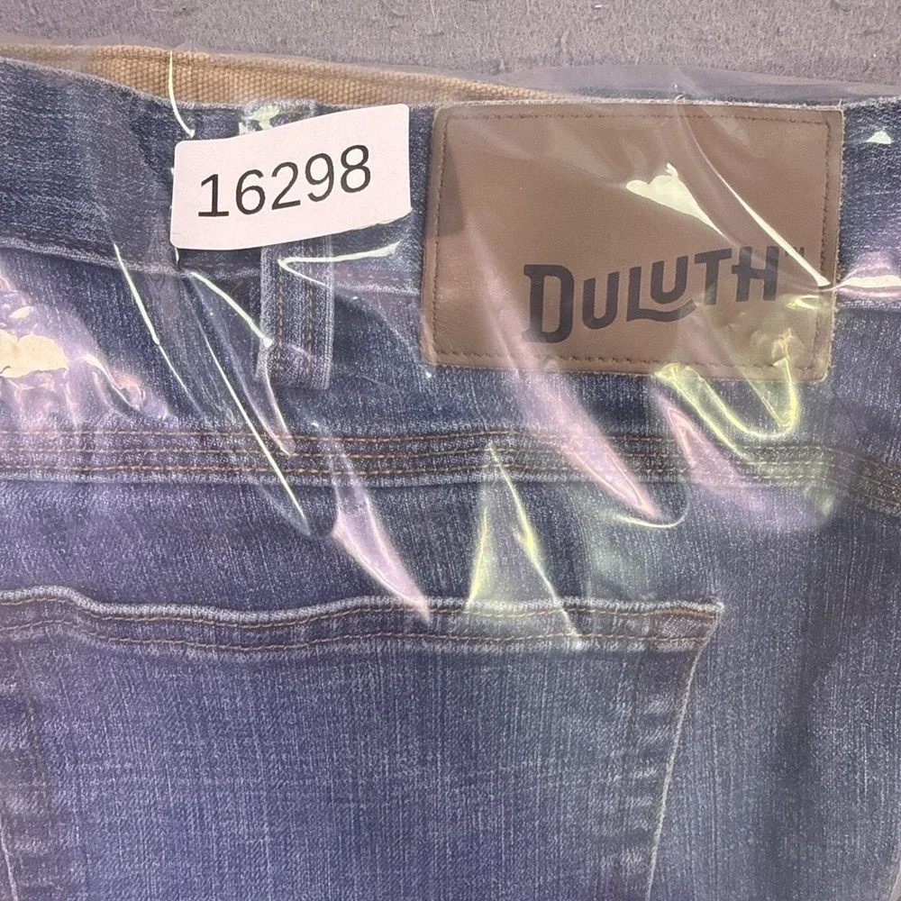 Duluth Trading Co Mens 42x32 Medium Wash Flex Ballroom Workwear Blue Jeans